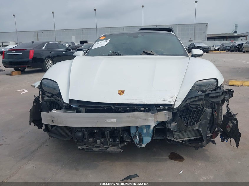 2022 PORSCHE TAYCAN auction photo 6