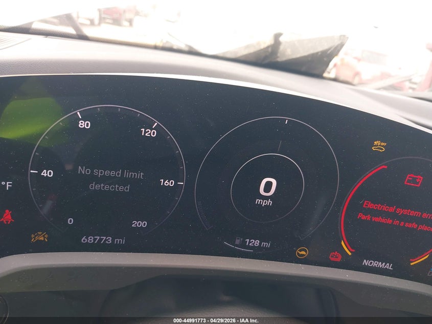 2022 PORSCHE TAYCAN auction photo 7