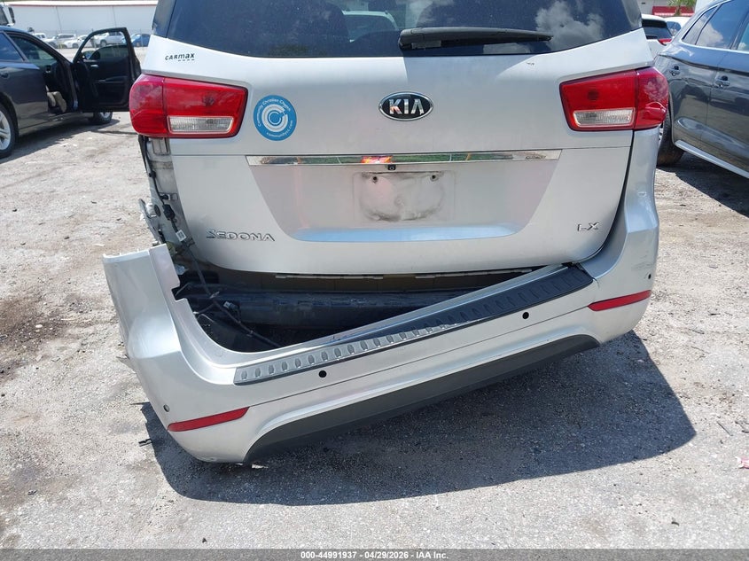 VIN KNDMB5C11H6249073 2017 KIA SEDONA LX