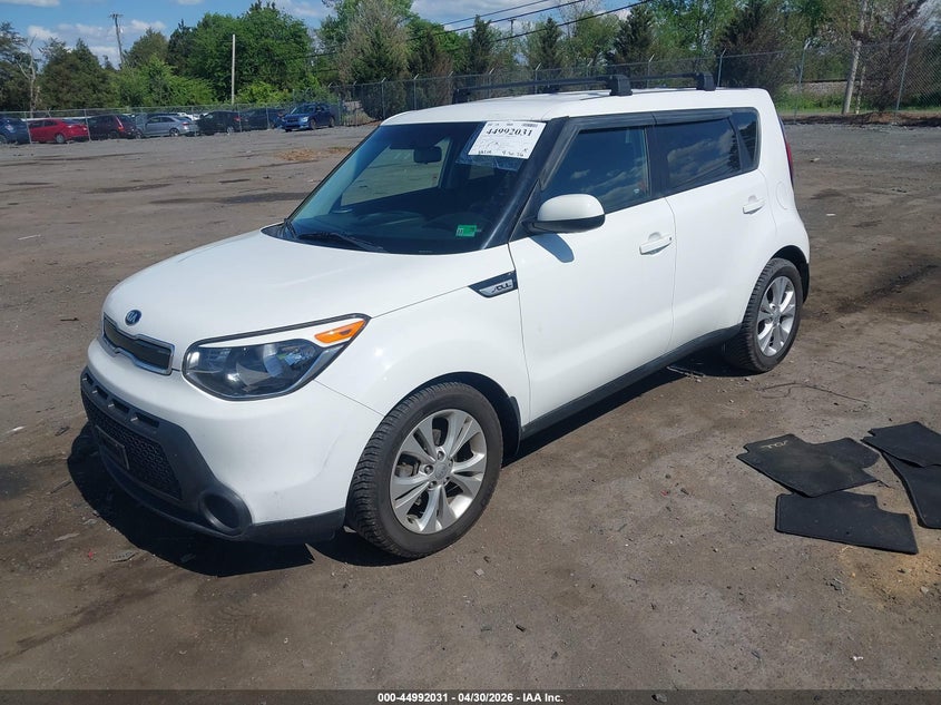2015 Kia Soul + KNDJP3A53F7140748 photo 1