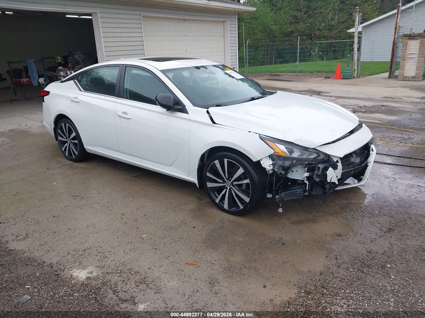 NISSAN ALTIMA SR FWD 2021