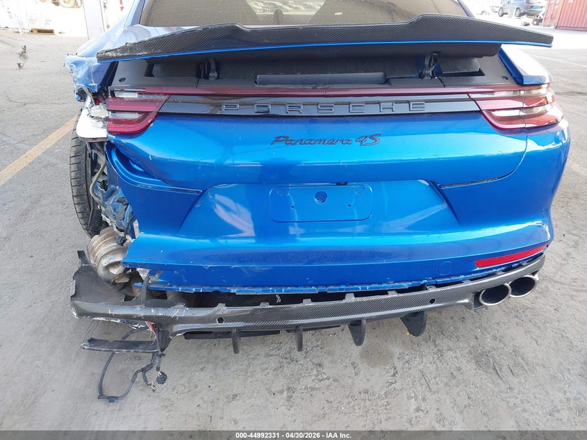 2017 Porsche Panamera 4S VIN: WP0AB2A77HL120801 Lot: 44992331