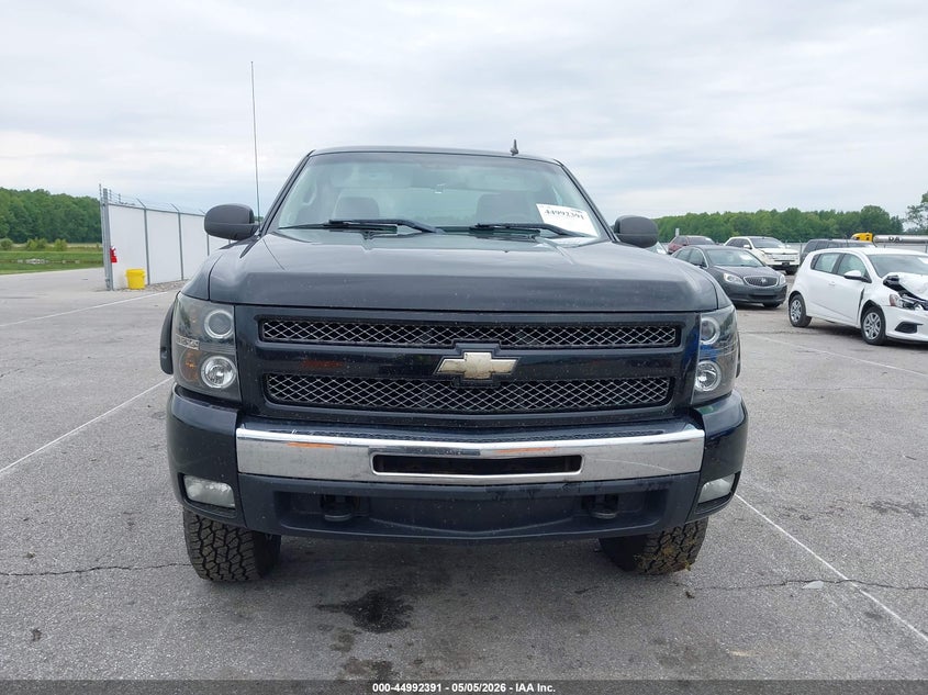 2011 CHEVROLET SILVERADO 1500 LT · Фото 12