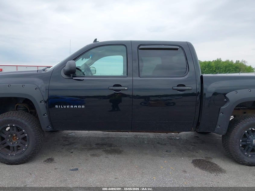 2011 CHEVROLET SILVERADO 1500 LT · Фото 14