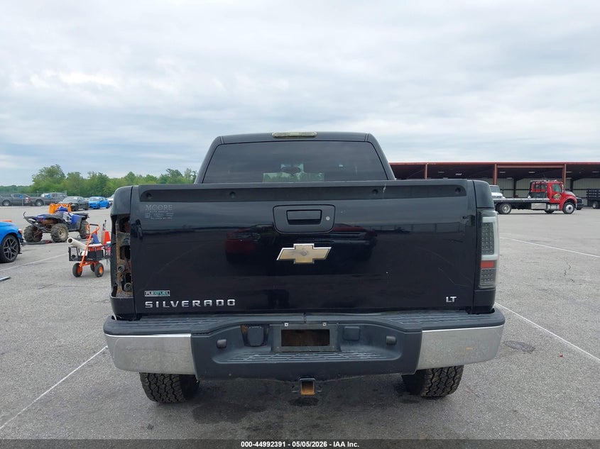 2011 CHEVROLET SILVERADO 1500 LT · Фото 16