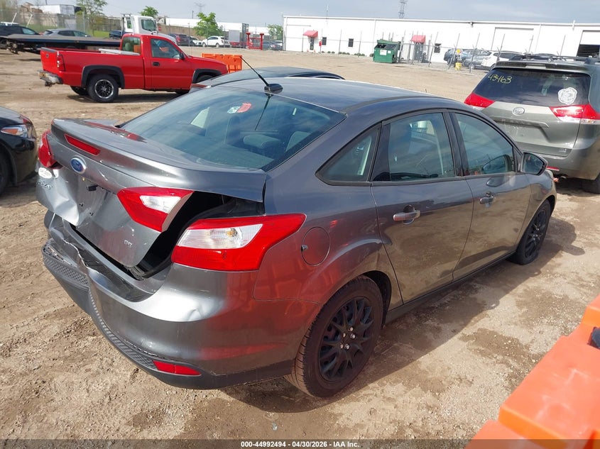 2012 Ford Focus 2.0 Se grey Lot 111044992494 Vin 1FAHP3F29CL201672