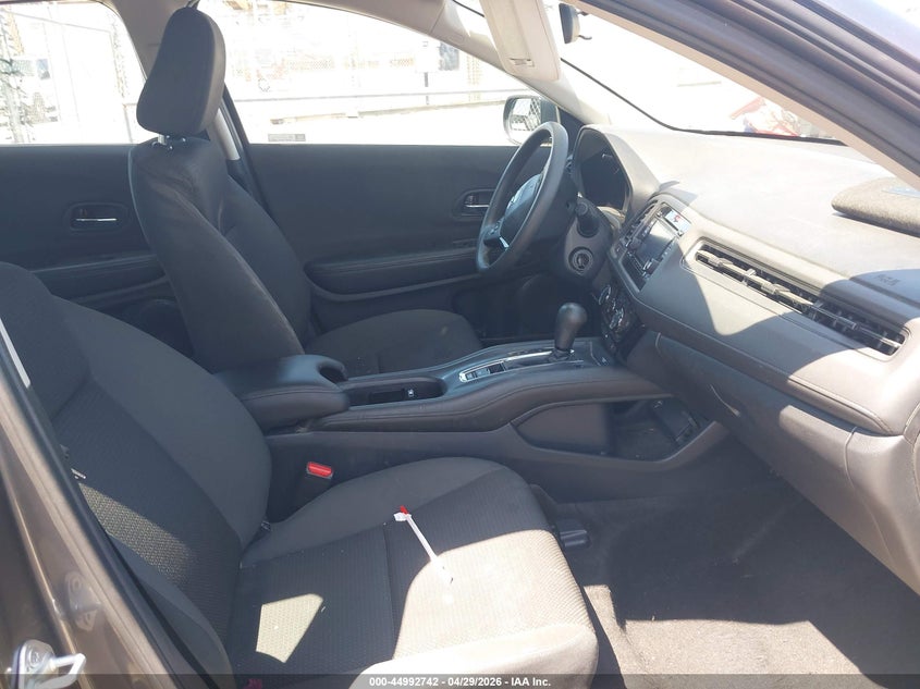 VIN 3CZRU5H35MM716834 2021 HONDA HR-V 2WD LX