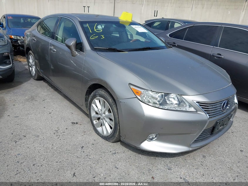 2015 LEXUS ES 300H