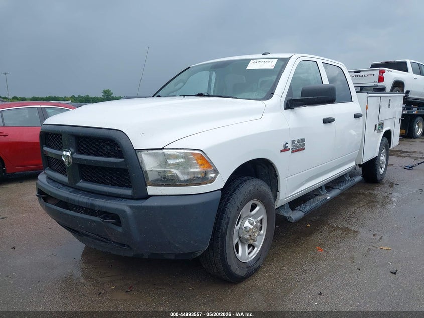 Vin: 3c6ur4hl4hg705721, lot: 45490998, ram 2500 tradesman  4x2 8' box 20172