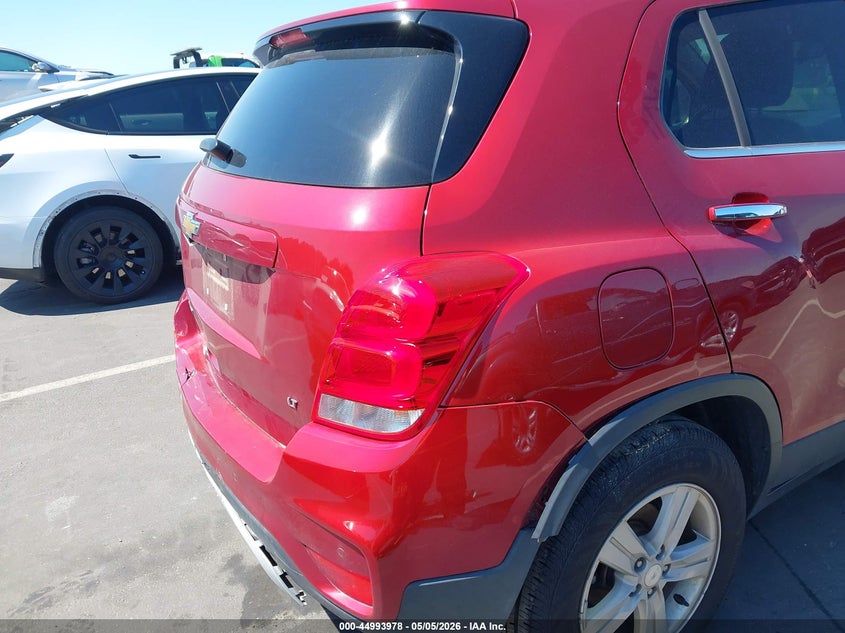 VIN 3GNCJPSB7LL139266 2020 CHEVROLET TRAX AWD LT
