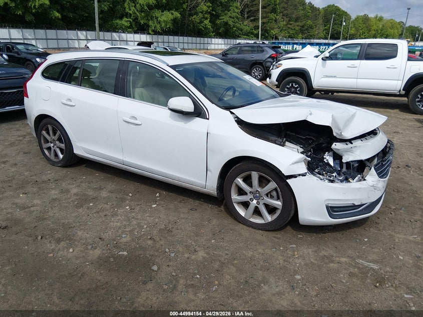 2016 VOLVO V60 auction photo 1