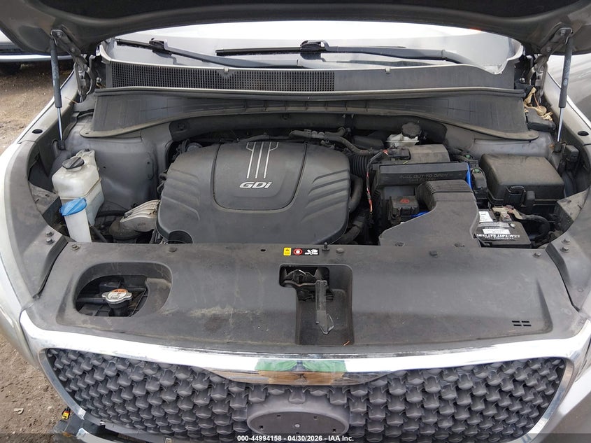 VIN 5XYPGDA55HG249685 2017 KIA SORENTO 3.3L LX