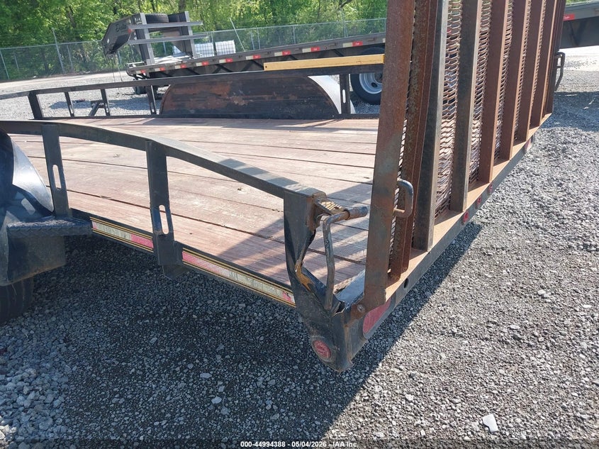 2019 HEARTLAND 16' UTILITY auction photo 6