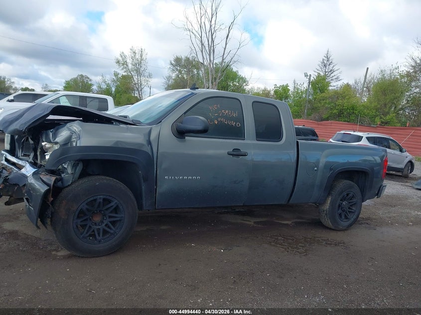 2011 CHEVROLET SILVERADO PICKUP 5.3L V-8 VVT, 315HP