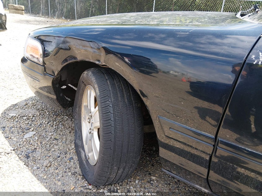 2004 Ford Crown Victoria Lx VIN: 2FAFP74W24X152579 Lot: 44994519