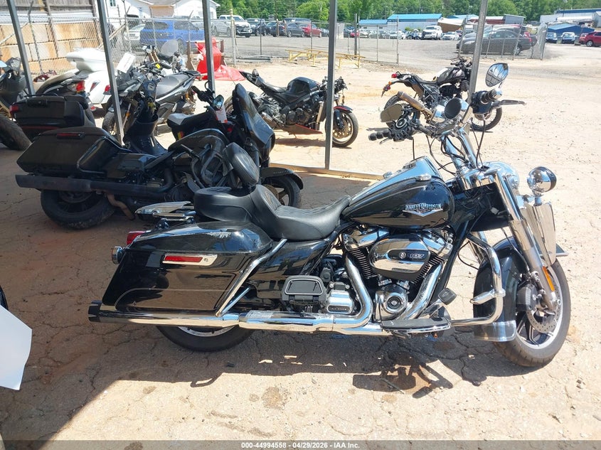 2017 Harley-Davidson Flhr Road King VIN: 1HD1FBC17HB600869 Lot: 44994558