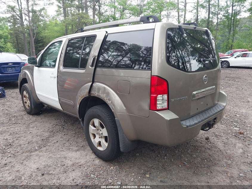 2005 Nissan Pathfinder Xe