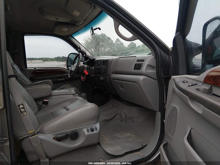 2002 FORD F-450 auction photo 5
