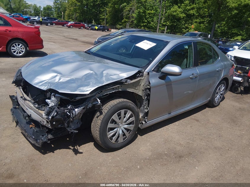 2022 Toyota Camry Le Hybrid 4T1C31AK2NU588909 photo 1