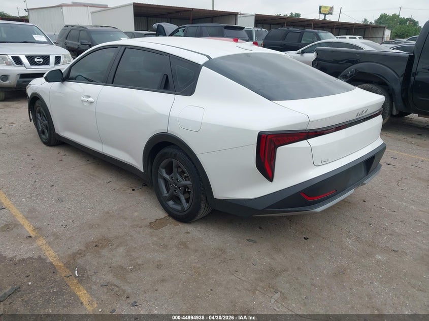 Vin: 3kpft4de8se051433, lot: 45492379, kia k4 lxs 20253