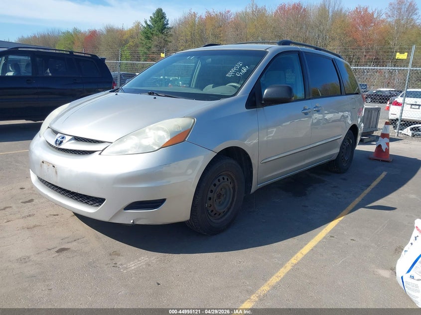 2006 Toyota Sienna Le