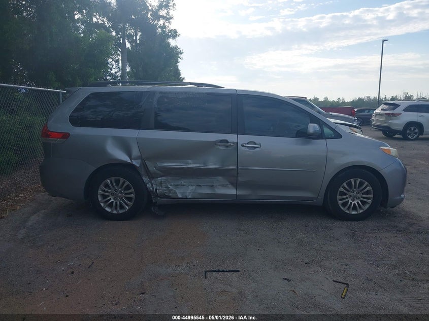 2013 Toyota Sienna Xle V6 8 Passenger VIN: 5TDYK3DC8DS343516 Lot: 44995545