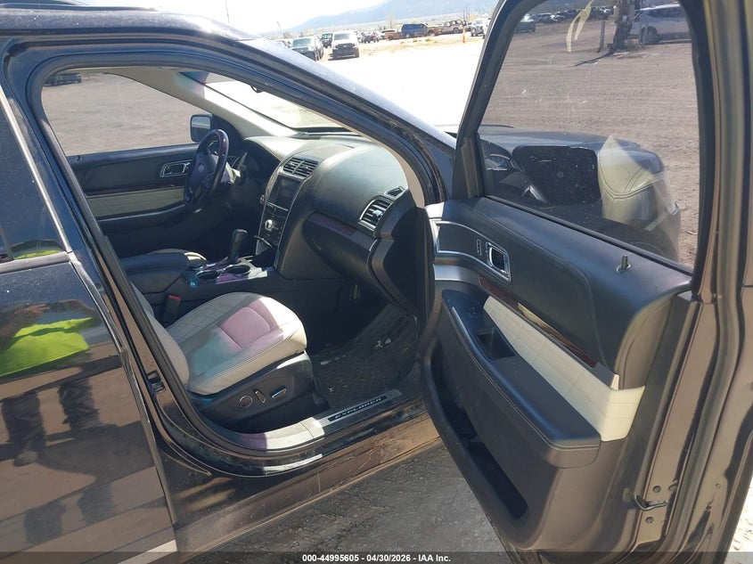 2016 FORD EXPLORER auction photo 5