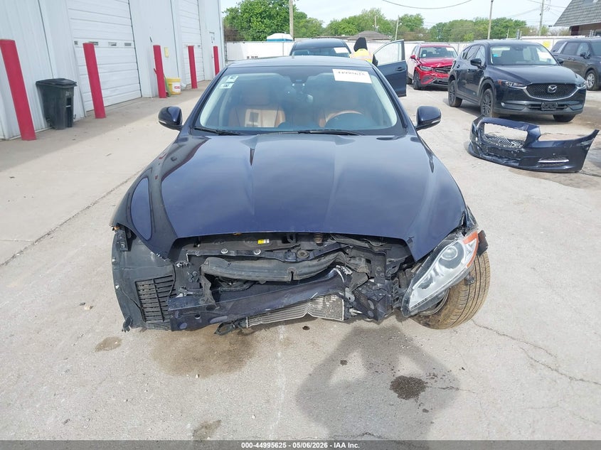 2014 Jaguar Xj Xjl Portfolio VIN: SAJWA2GZ8E8V64660 Lot: 44995625