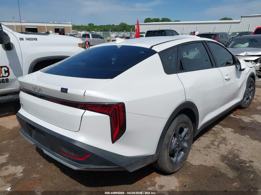 Vin: 3kpft4de8se247226, lot: 45493309, kia k4 lxs 20254