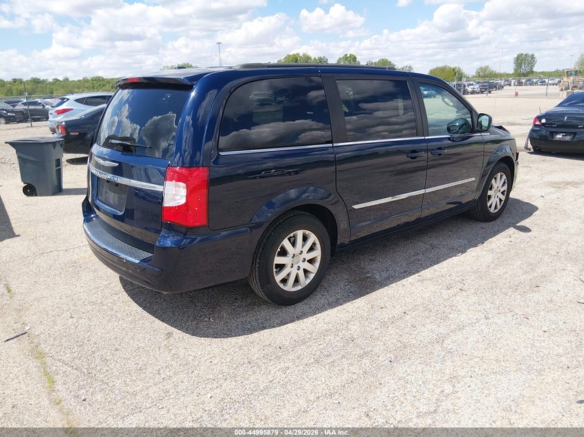 Vin: 2c4rc1bgxfr742340, lot: 45493320, chrysler town & country touring 20154