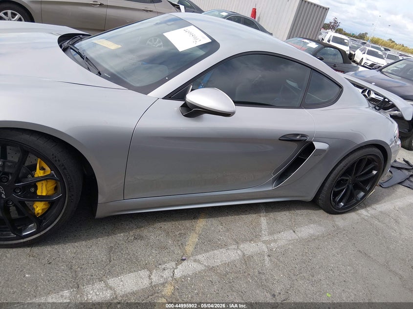 PORSCHE 718 CAYMAN - zdjęcie 14