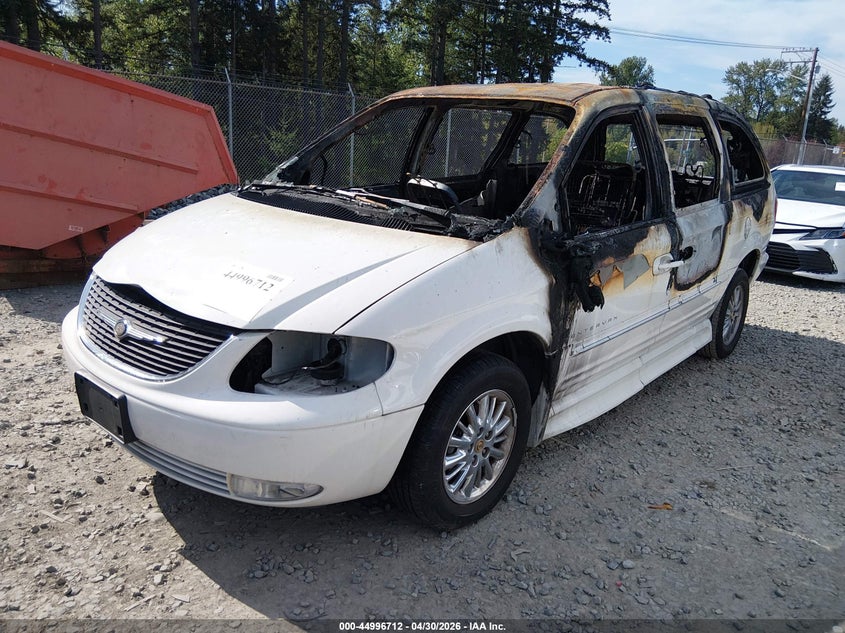 2C8GP64L02R675176 2002 Chrysler Town & Country Limited photo 1