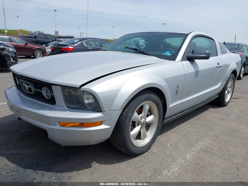 2007 FORD MUSTANG auction photo 2