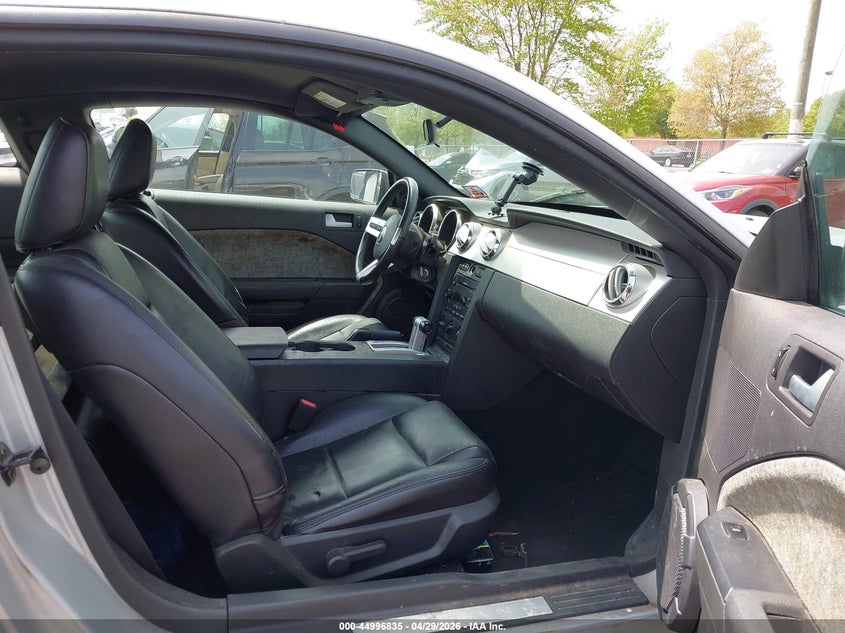 2007 FORD MUSTANG auction photo 5