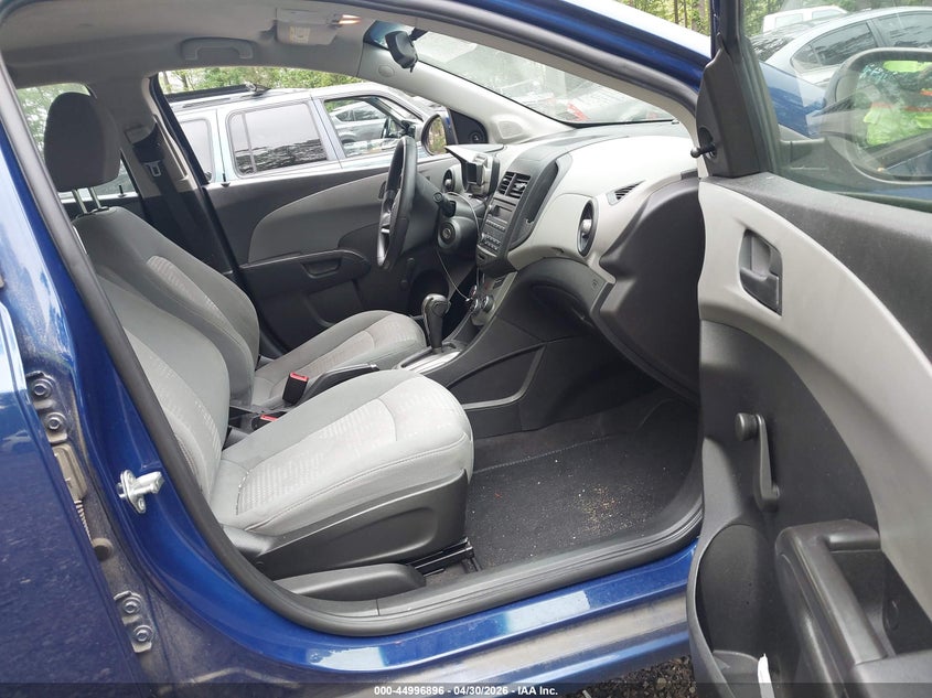 2014 Chevrolet Sonic Ls Auto