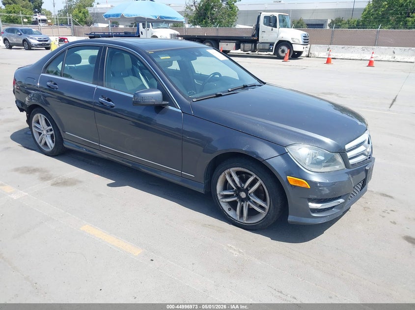 2013 MERCEDES-BENZ C 250 SPORT