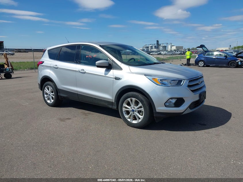 FORD ESCAPE SE 2019