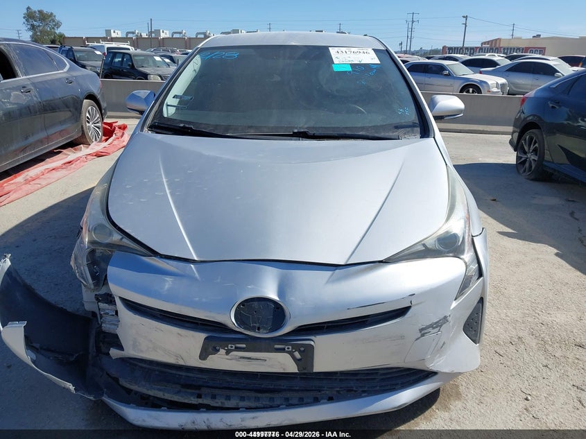 2016 TOYOTA PRIUS TWO — Фото 12