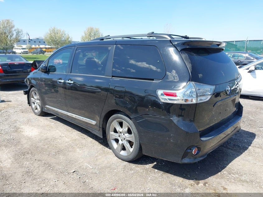 2013 TOYOTA SIENNA auction photo 3