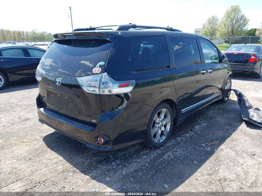 2013 TOYOTA SIENNA auction photo 4