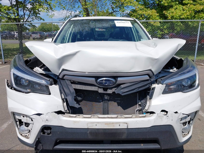2021 SUBARU FORESTER auction photo 6