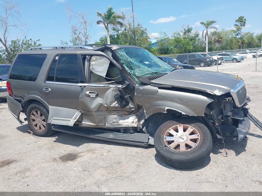 2004 Lincoln Navigator VIN: 5LMFU27R04LJ09778 Lot: 44998845