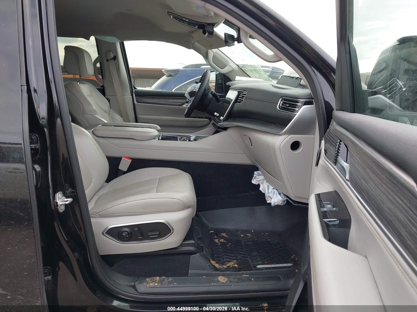 2024 Jeep Wagoneer L Series Ii 4X2