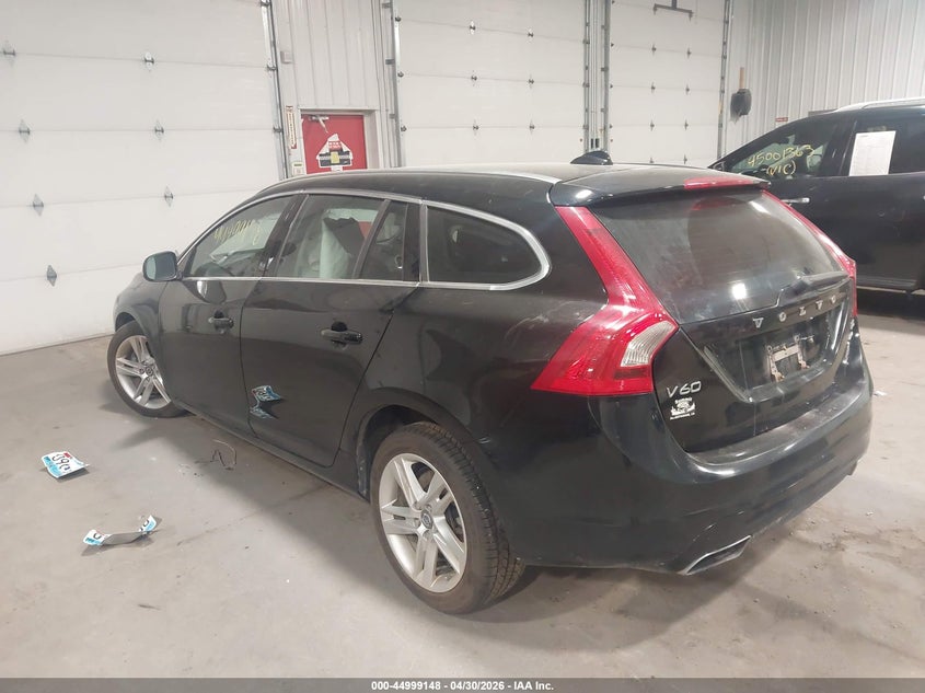 Vin: yv1612sb7f1186862, lot: 45496612, volvo v60 t5 premier 20153