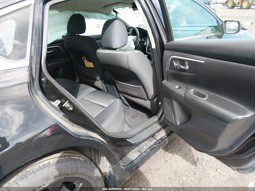 2017 NISSAN ALTIMA auction photo 8