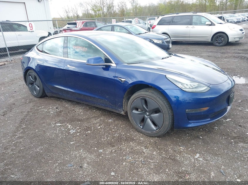 2018 TESLA MODEL 3 auction photo 1