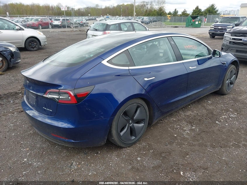 2018 TESLA MODEL 3 auction photo 4
