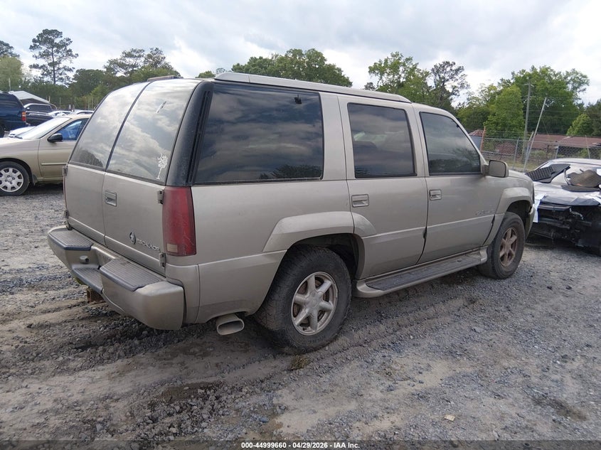 2000 Cadillac Escalade Standard