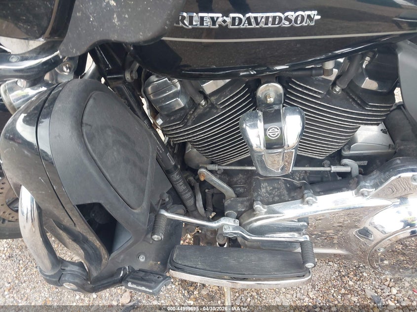 2017 Harley-Davidson Flhtk Ultra Limited VIN: 1HD1KED10HB677529 Lot: 44999695