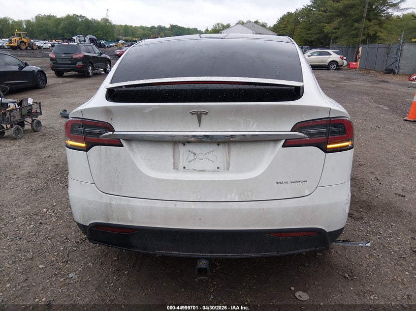 2019 Tesla Model X 100D/75D/Long Range/Standard Range VIN: 5YJXCDE29KF163404 Lot: 44999701